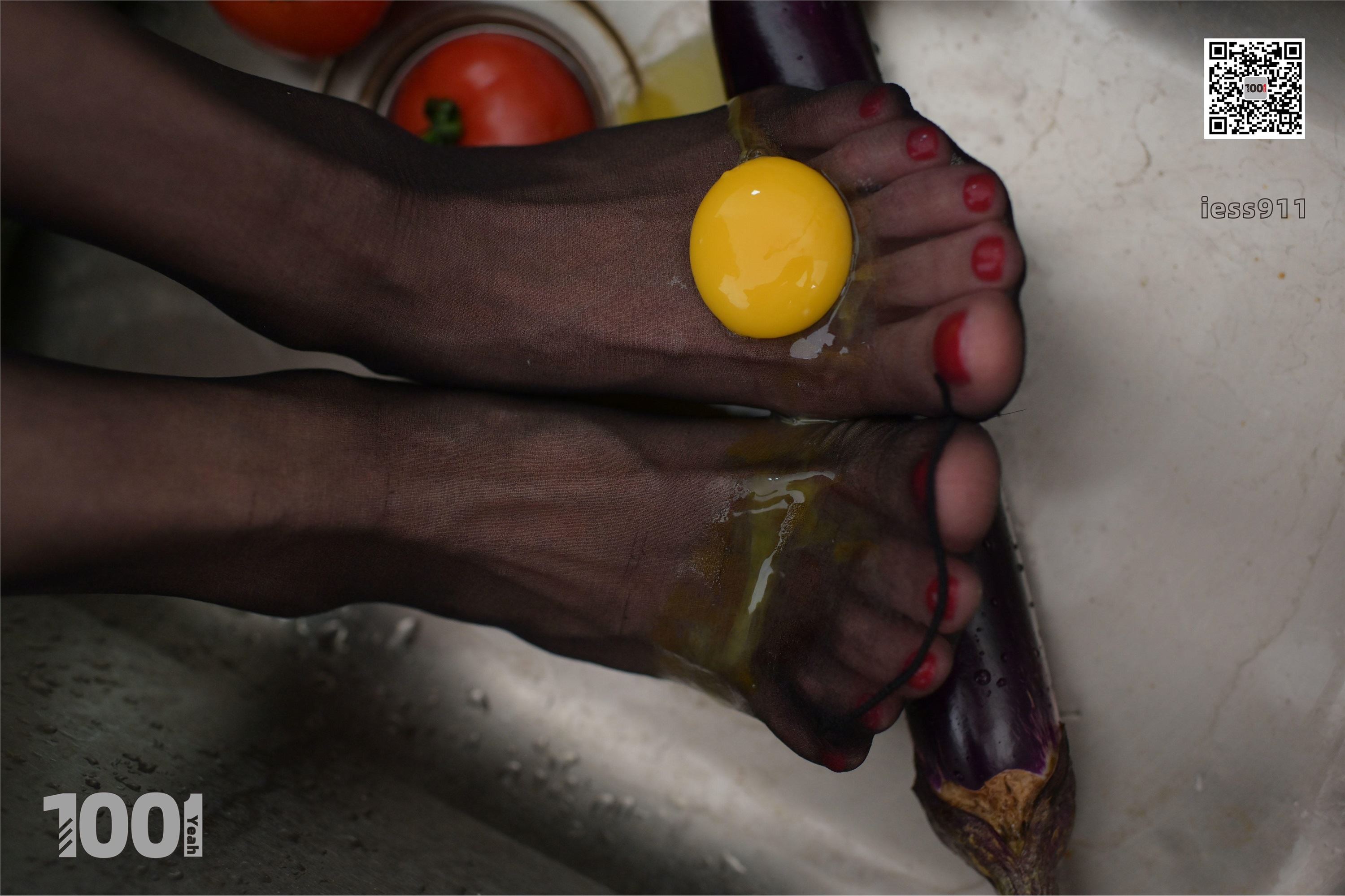 IESS异思趣向  一千零一夜 模特：Lucy《厨房里的妻子2》